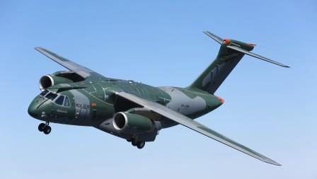 KC-390_Air-to-air_05