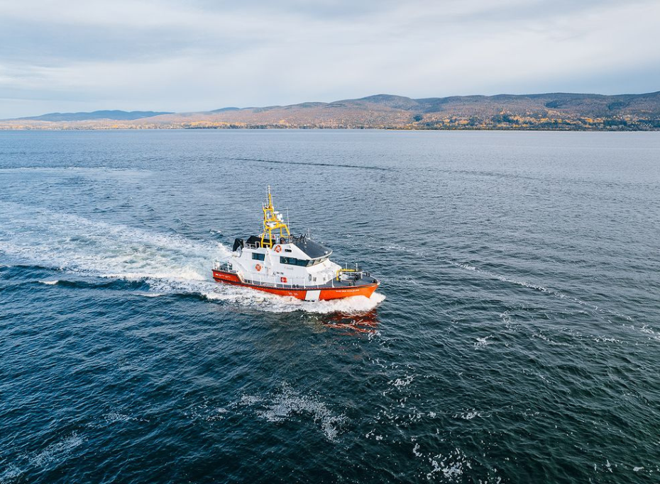 CCGS Baie des Chaleurs ship at sea
